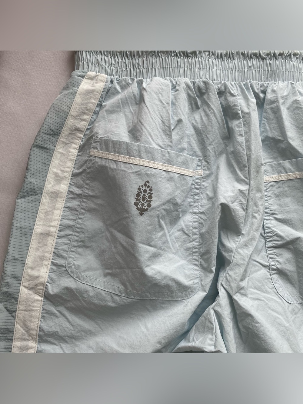 NWT FP Movement Arctic Snow Blue The Champ Is Here Barrel Leg Pants Size Medium - Picture 10 of 16